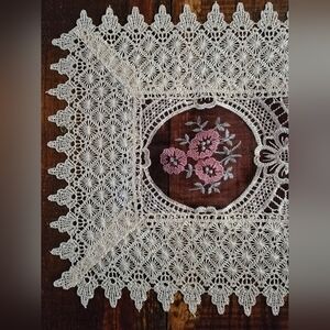 Victorian design placemats or doilies